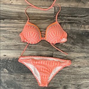 Victoria’s Secret bikini
